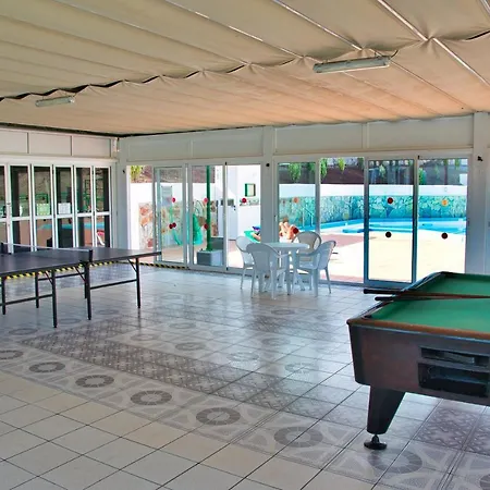 Апартаменты Malibu Con Campo De Tennis Y Piscina Con Solarium