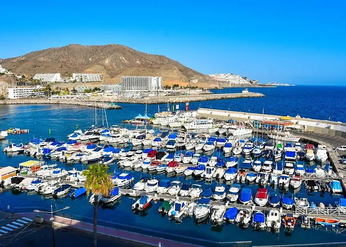 Malibu Con Campo De Tennis Y Piscina Con Solarium דירה